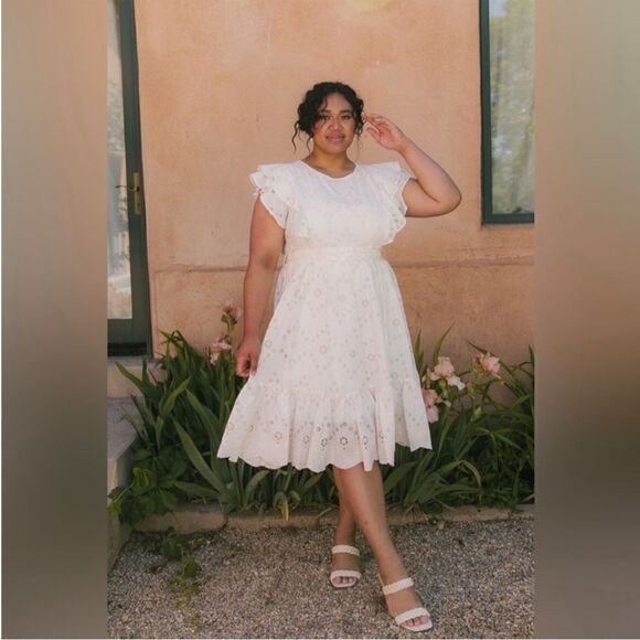 Ivy City Co Dresses & Skirts - Ivy City Clary Dress in Cream Eyelet NWT 1X